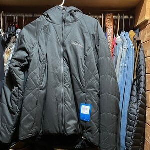 Columbia Women’s Dark Gray Puffer Jacket